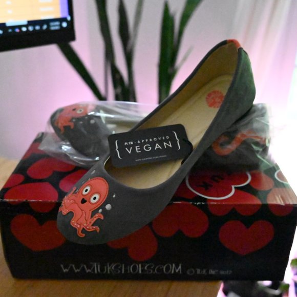 tuk Shoes - BNWT - TUK Vegan Leather Octopus Flats